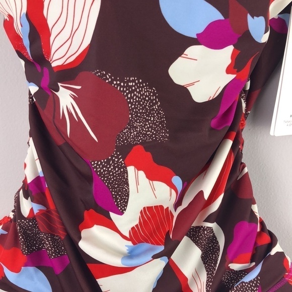 NEW Athleta Square Neck Tankini Bra Top 80% Recycled Nylon Size 32 B/C Swimsuit - Picture 8 of 16